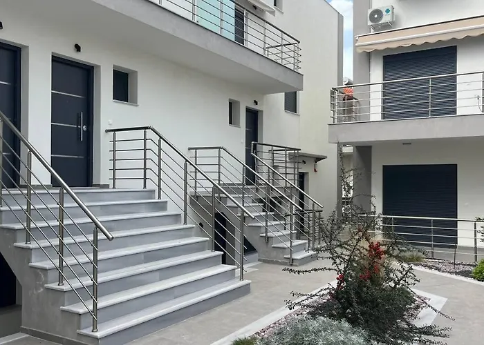 Апартаменты Granari Luxury Maisonette Никити